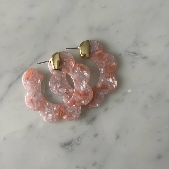 Free Press Flower Earrings - Picture 5 of 6